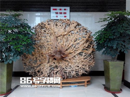 宜山路地铁枢纽核心资产 景鸿大厦230平精装办公空间出租，带装修送隔断